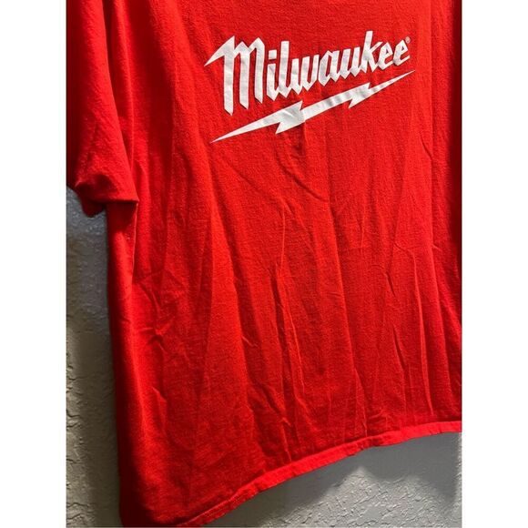 Milwaukee Red T-Shirt Men’s Size XL - Picture 3 of 10
